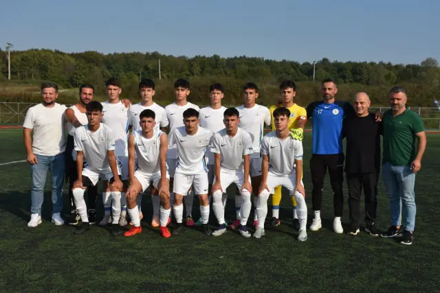 Hendekspor U18 ile Kuzulukspor U18 maçından gol sesi çıkmadı