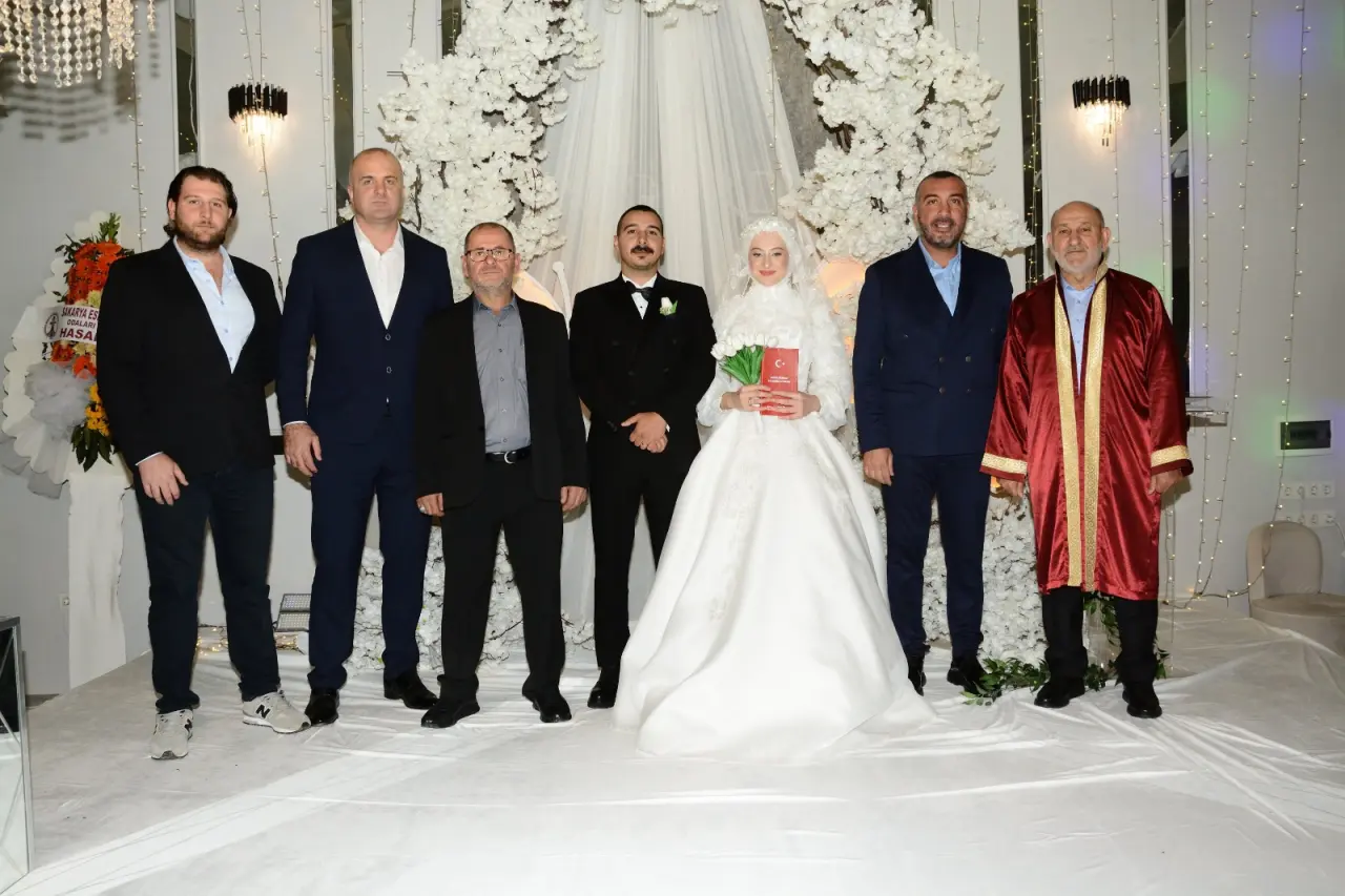Haber: Denizcan ile Şeyma’dan Ömürlük imza - Galeri-3