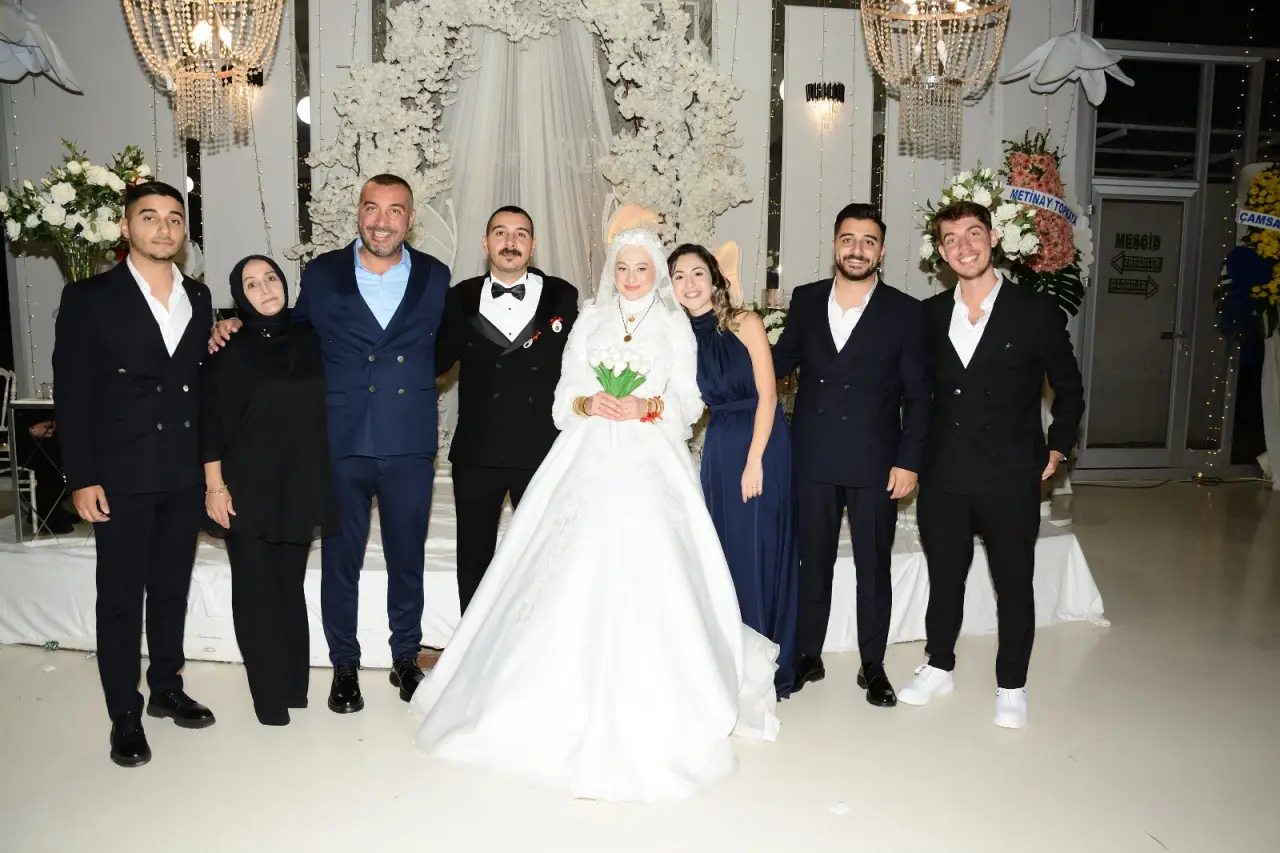 Haber: Denizcan ile Şeyma’dan Ömürlük imza - Galeri-2