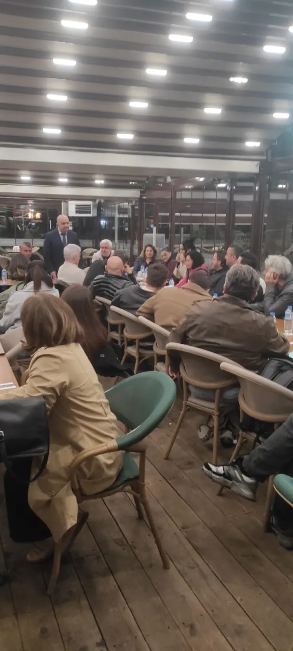 Haber: Taşdemir ilk ziyaretini Hrndek Karate'ye yaptı - Galeri-4