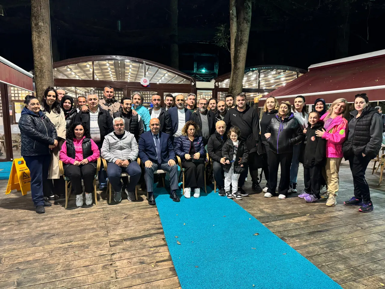 Haber: Taşdemir ilk ziyaretini Hrndek Karate'ye yaptı - Galeri-1