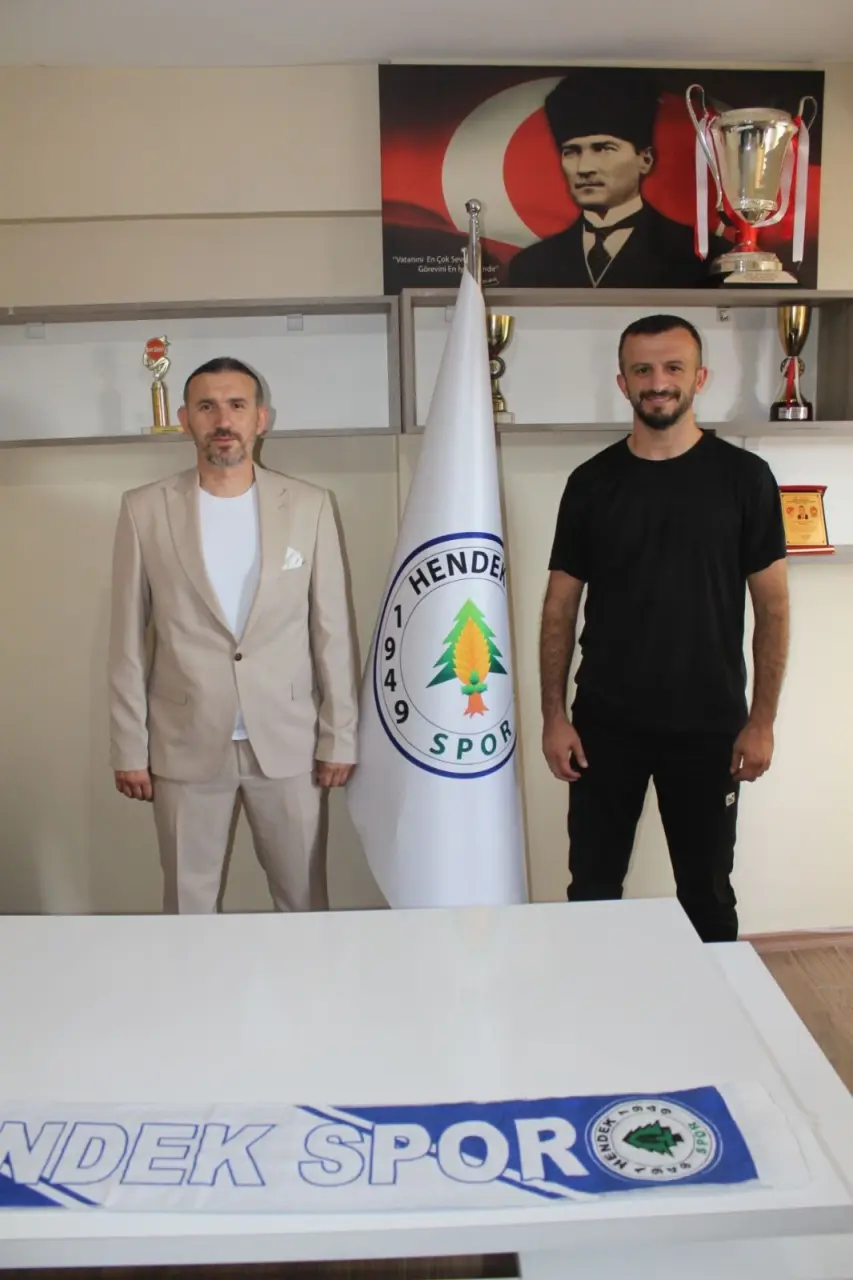Haber: SARI İLE YOLLAR AYRILDI - Öne Çıkan
