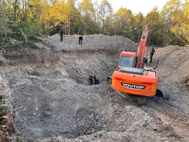 Kaçak kazı yaparken yakalandılar