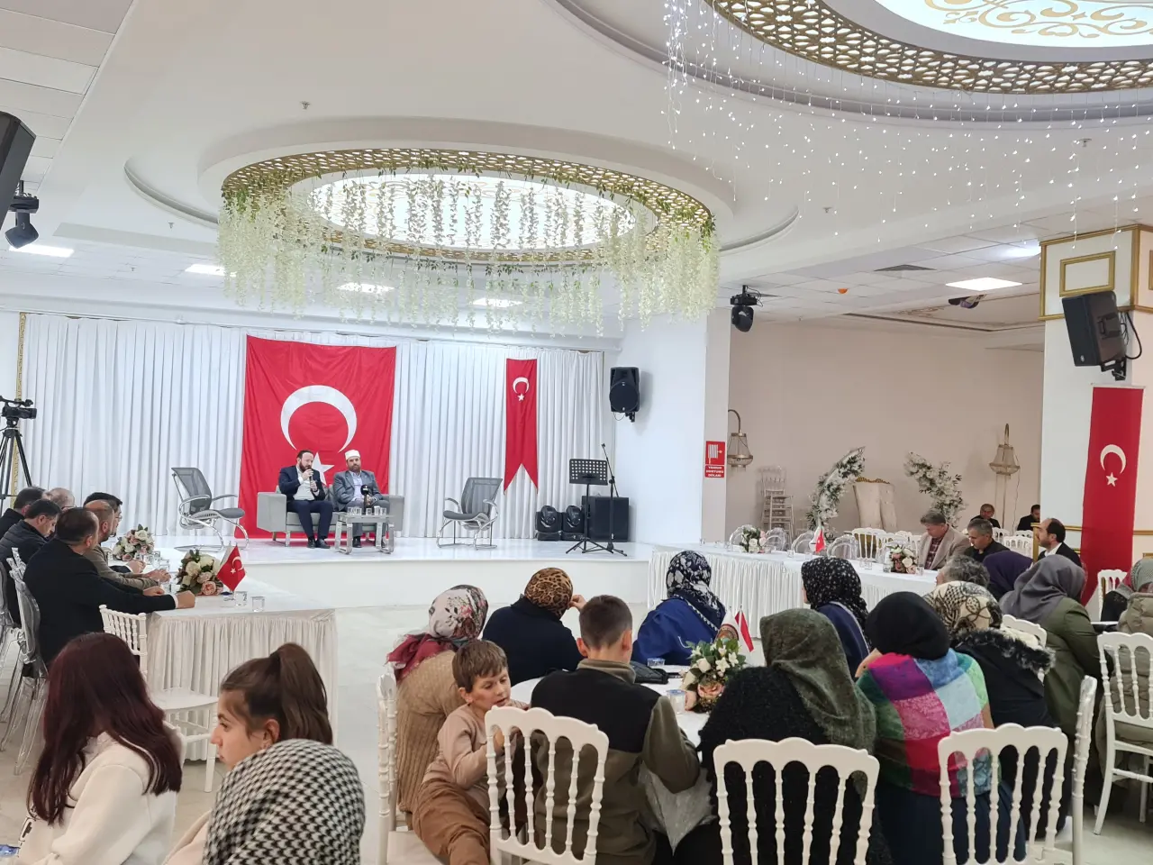 Haber: Hendek Karadenizliler Derneği Şehitler için Mevlid programı düzenledi - Galeri-5