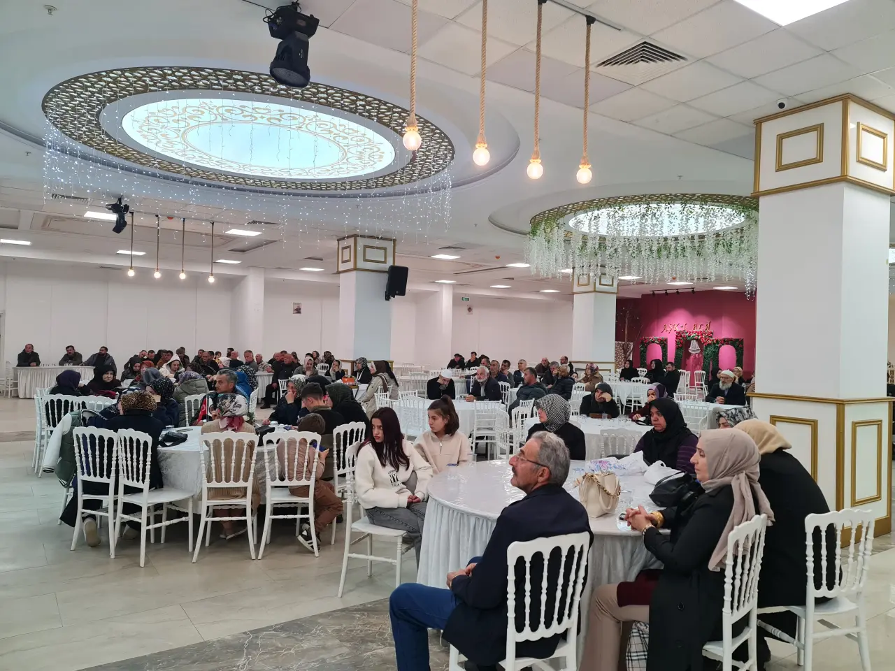 Haber: Hendek Karadenizliler Derneği Şehitler için Mevlid programı düzenledi - Öne Çıkan