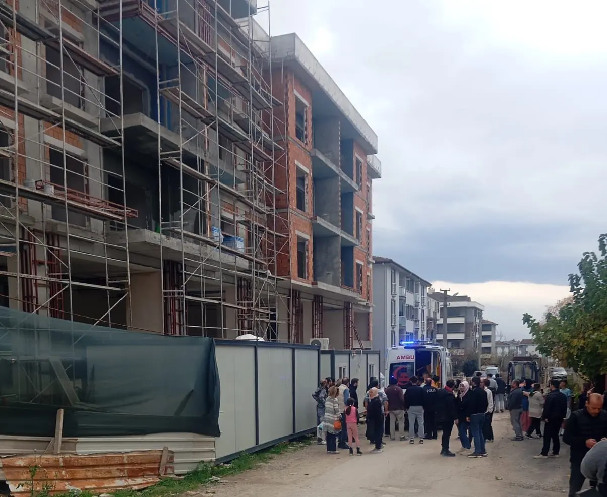 Haber: İnşattan Düşen işçi yaralandı - Öne Çıkan