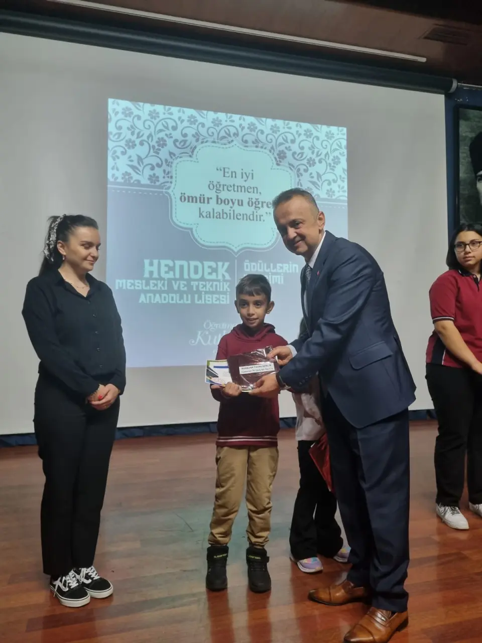 Haber: Hendek’te Öğretmenler günü kutlandı - Galeri-4