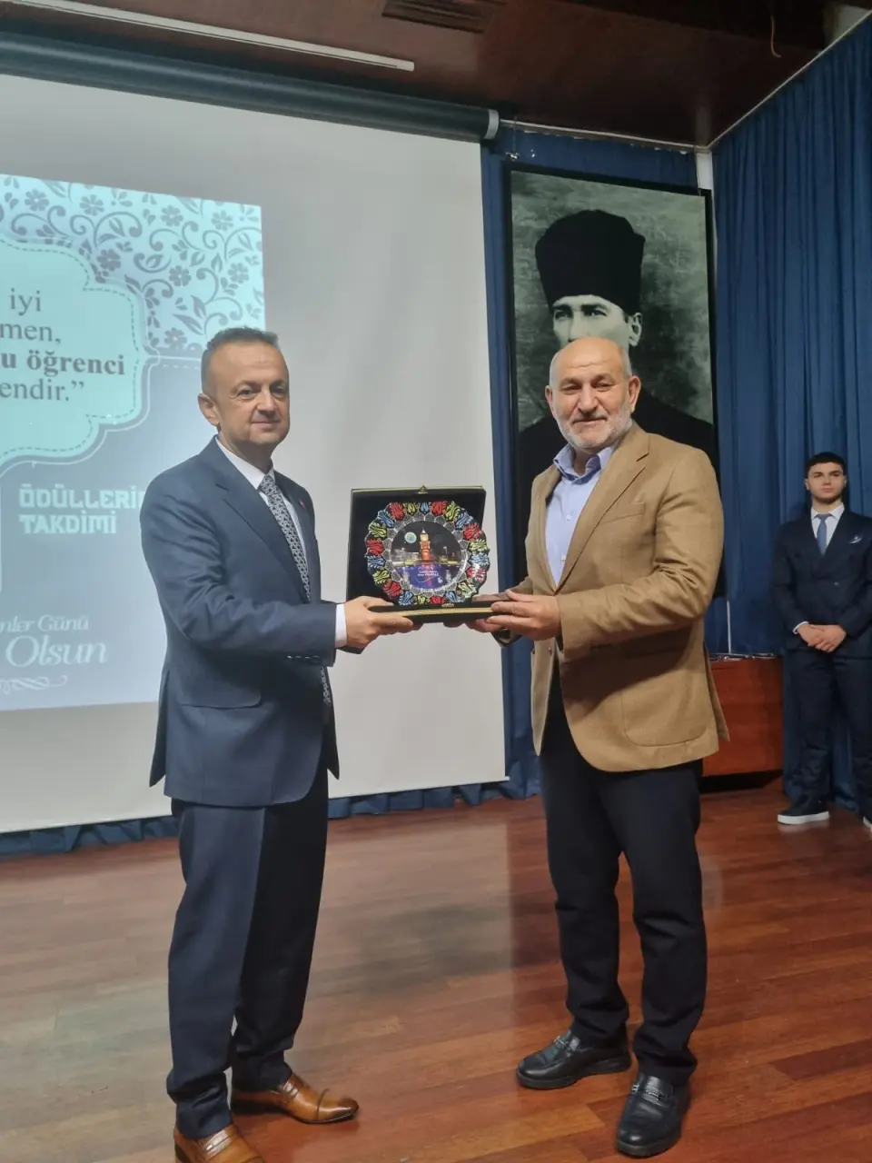Haber: Hendek’te Öğretmenler günü kutlandı - Galeri-5