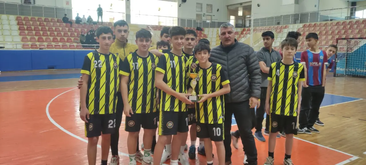 Haber: Genç Erkekler Futsal B Grubun şampiyonu Orhangazi Anadolu Lisesi - Galeri-4