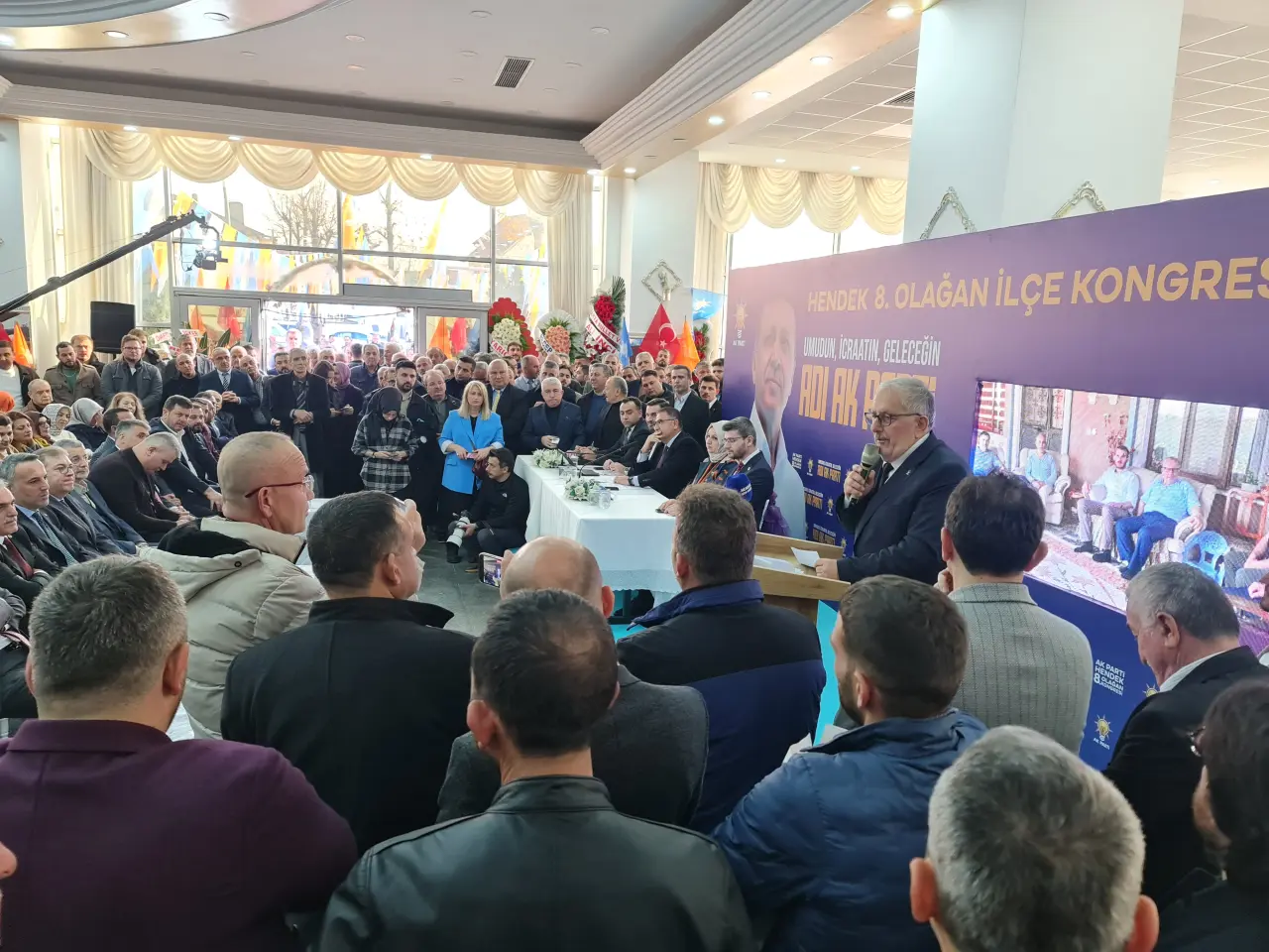 Haber: Ak Parti Hendek’te iki adaylı kongre - Galeri-2