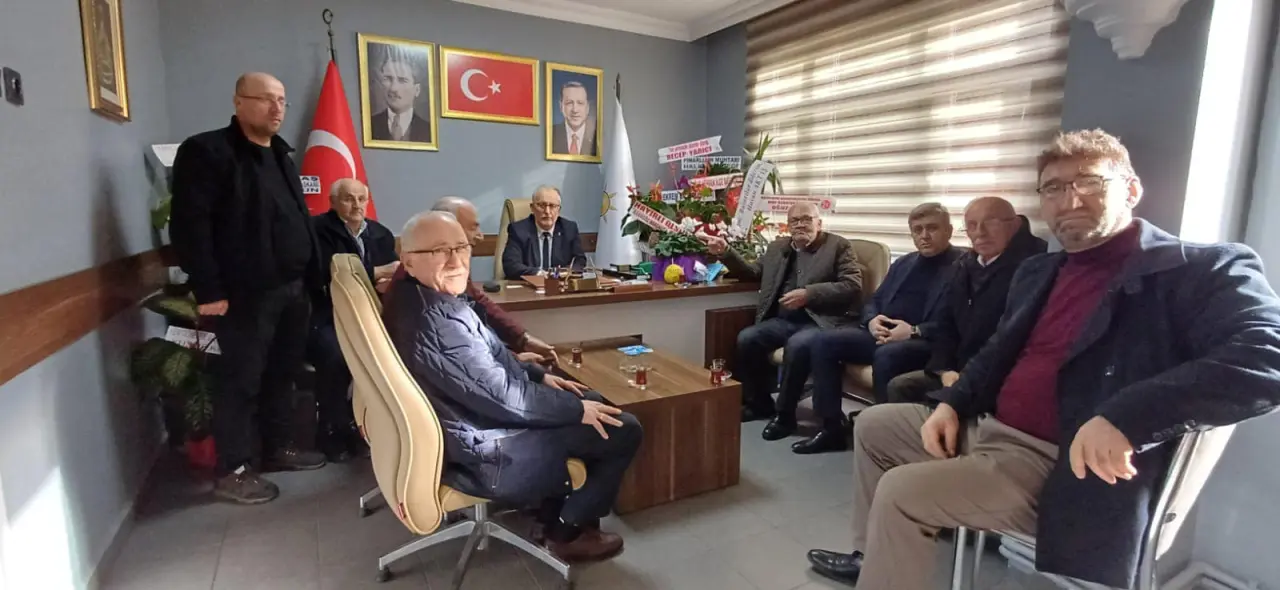 Haber: AK Parti İlçe Başkanı Öz’e Hayırlı olsun ziyaretleri devam ediyor - Galeri-2