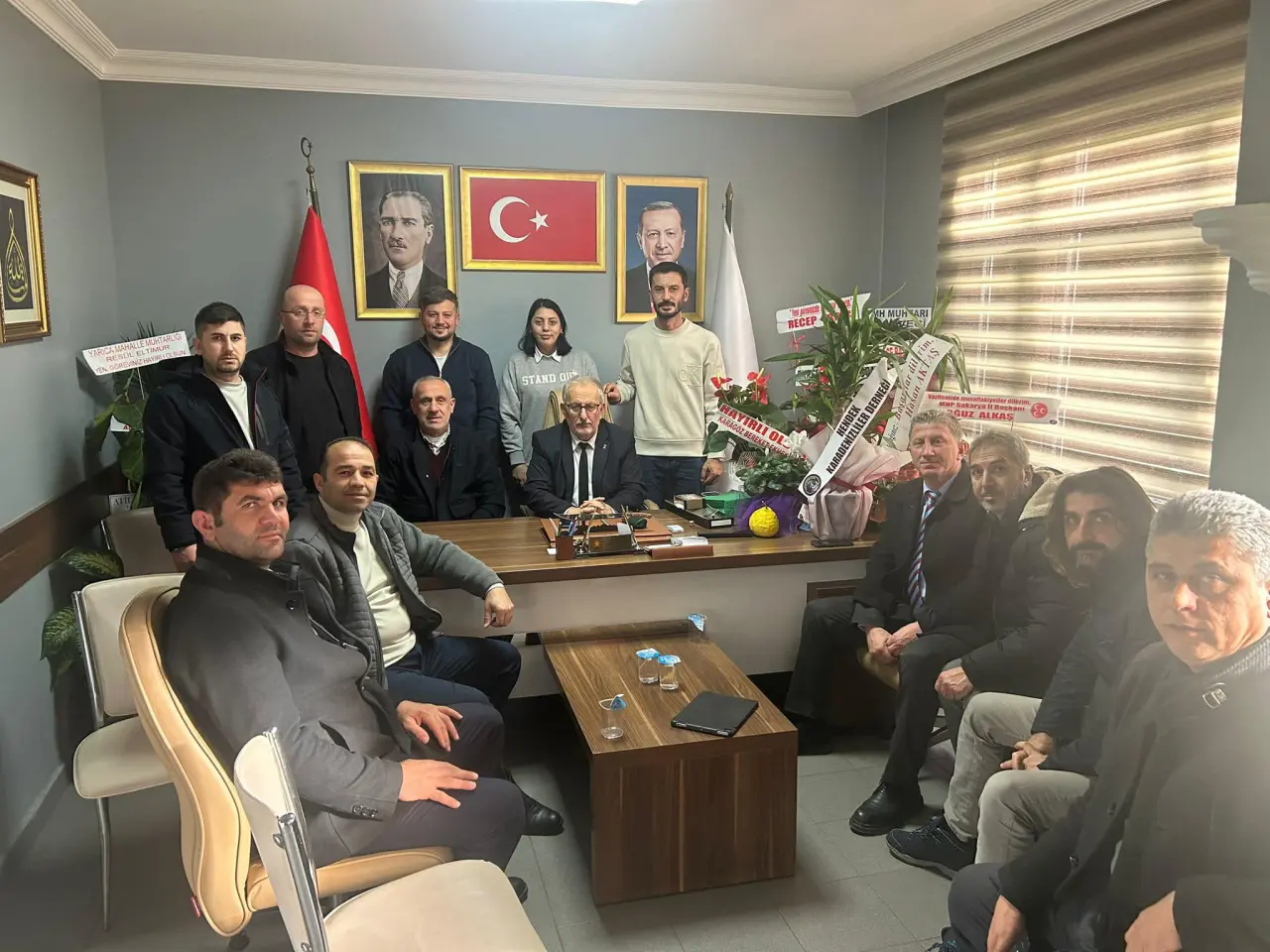 Haber: AK Parti İlçe Başkanı Öz’e Hayırlı olsun ziyaretleri devam ediyor - Galeri-1