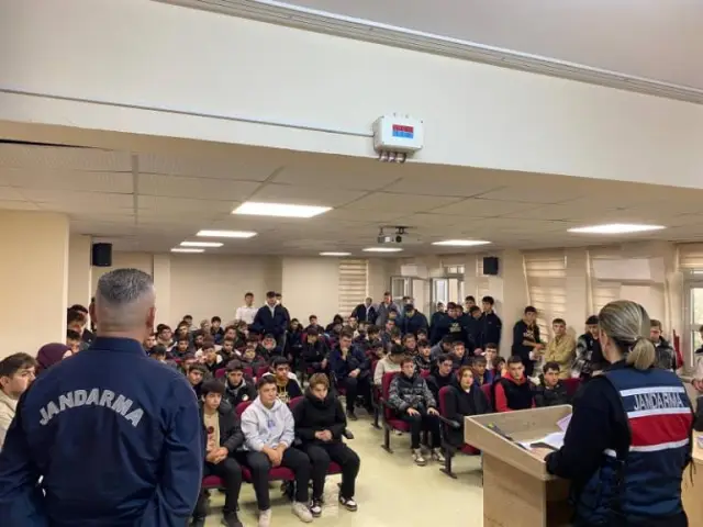 Jandarma'dan Şiddet, Kades, Uyuşturucu ile ilgili bilgilendirme
