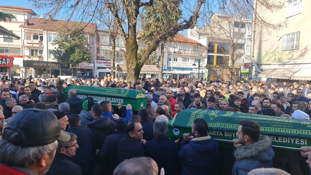Haber: Bakır dualarla son yolculuğuna uğurlandı - Galeri-1