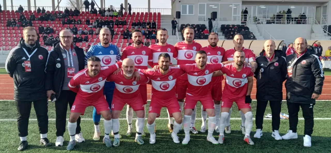 Haber: Türk Milli Veteranlar Takımı Moldova’da Dostluk Kupası’nı Kazandı - Öne Çıkan