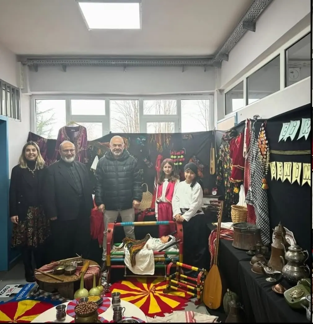 Haber: Ziya Gökalp İlkokulu'nda Yerli Malı Yatırım Haftası Coşkuyla Kutlandı - Galeri-2