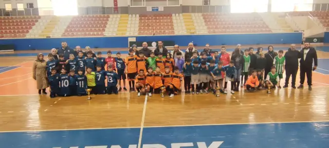 Küçük Erkekler Futsal Gaffar Okkan farkı