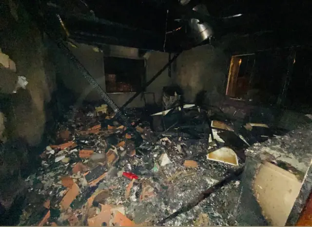Lütfiyeköşk Mahallesi’nde bir ev alevlere teslim oldu