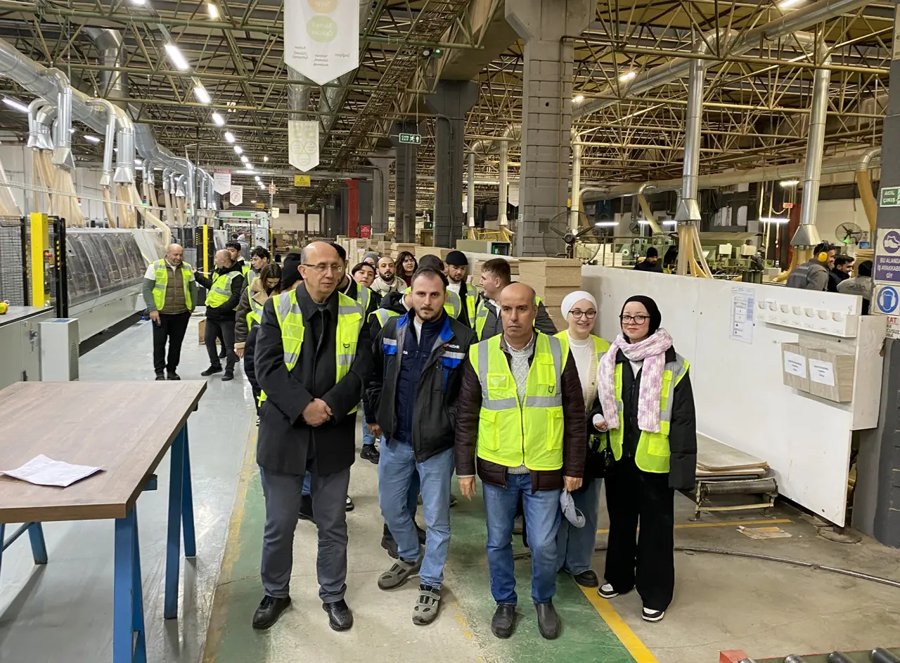 Haber: Geleceğin mobilyacıları teknik gezideydi - Galeri-1