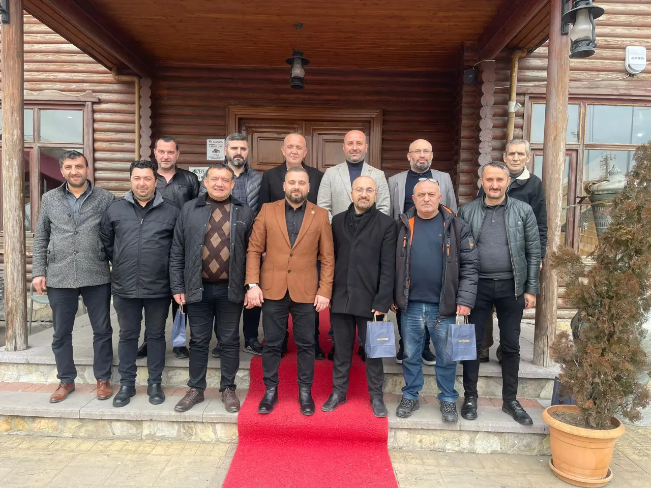 Haber: Muhtarlar Derneği Gazetecileri Unutmadı - Galeri-3