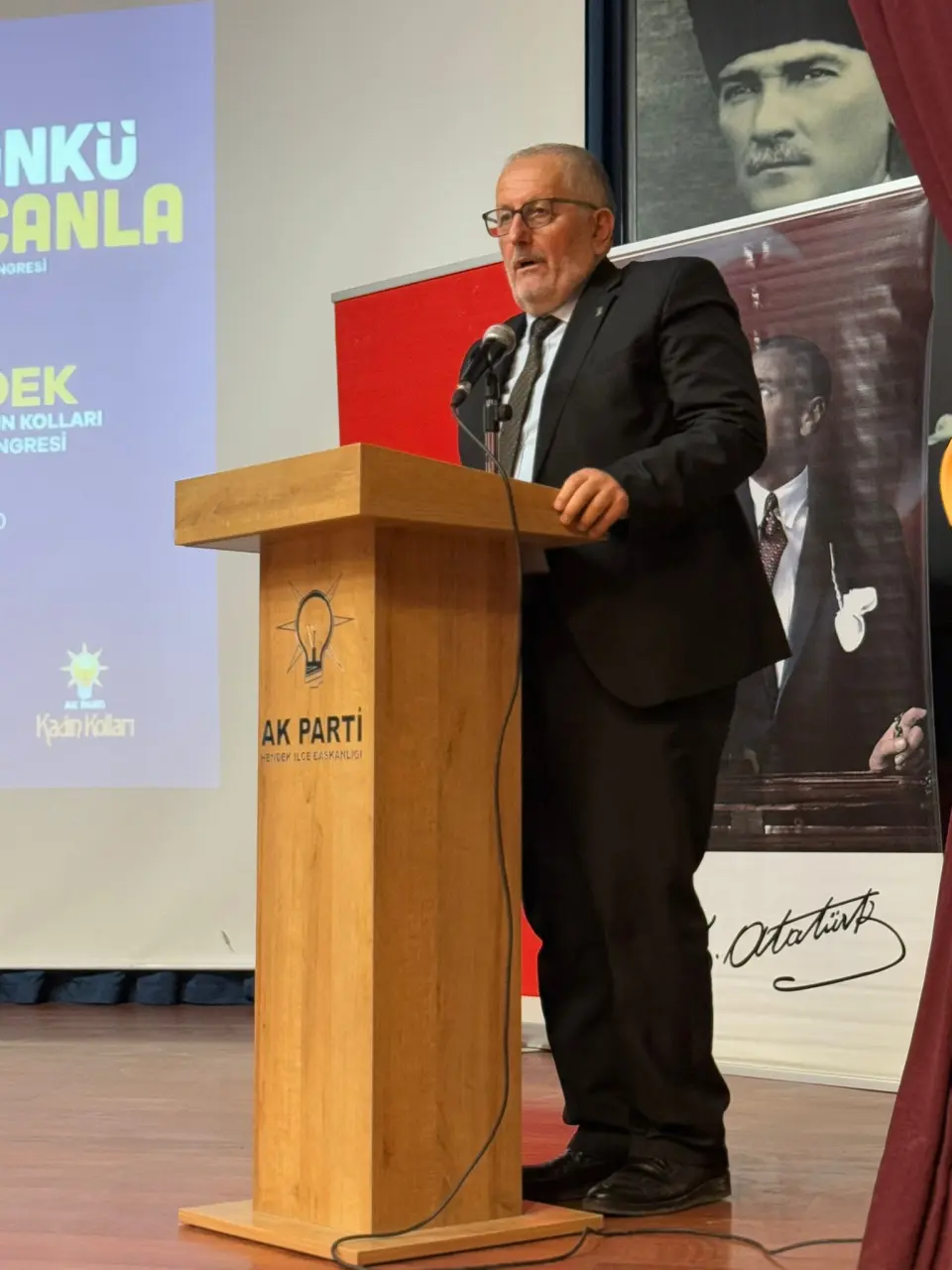Haber: AK Parti Kadın Kolları Başkanı Sueda Keleş oldu - Galeri-9