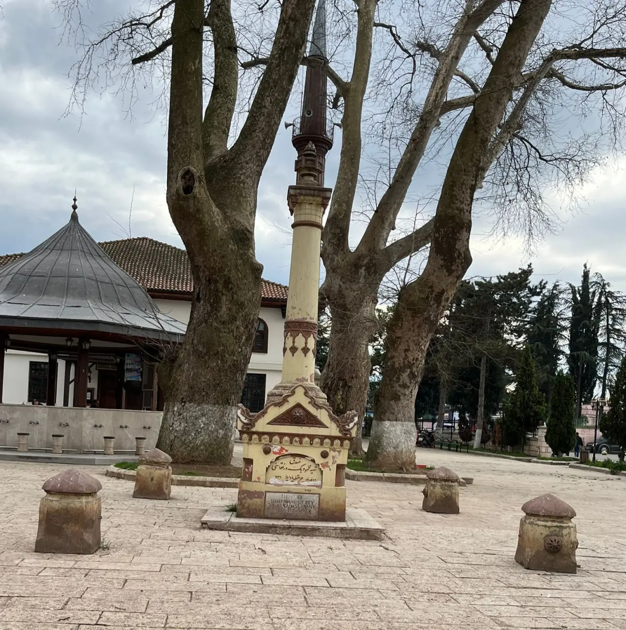 Haber: Şehit Mahmutbey Anıtı Bakımsız, Şehir Merkezine Yakışmıyor - Galeri-1
