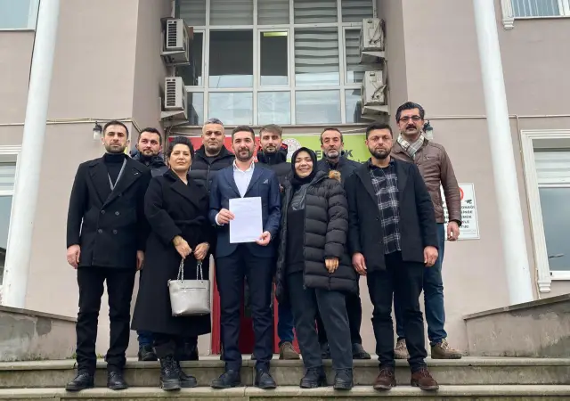 Albayrakoğlu Mazbatasını aldı