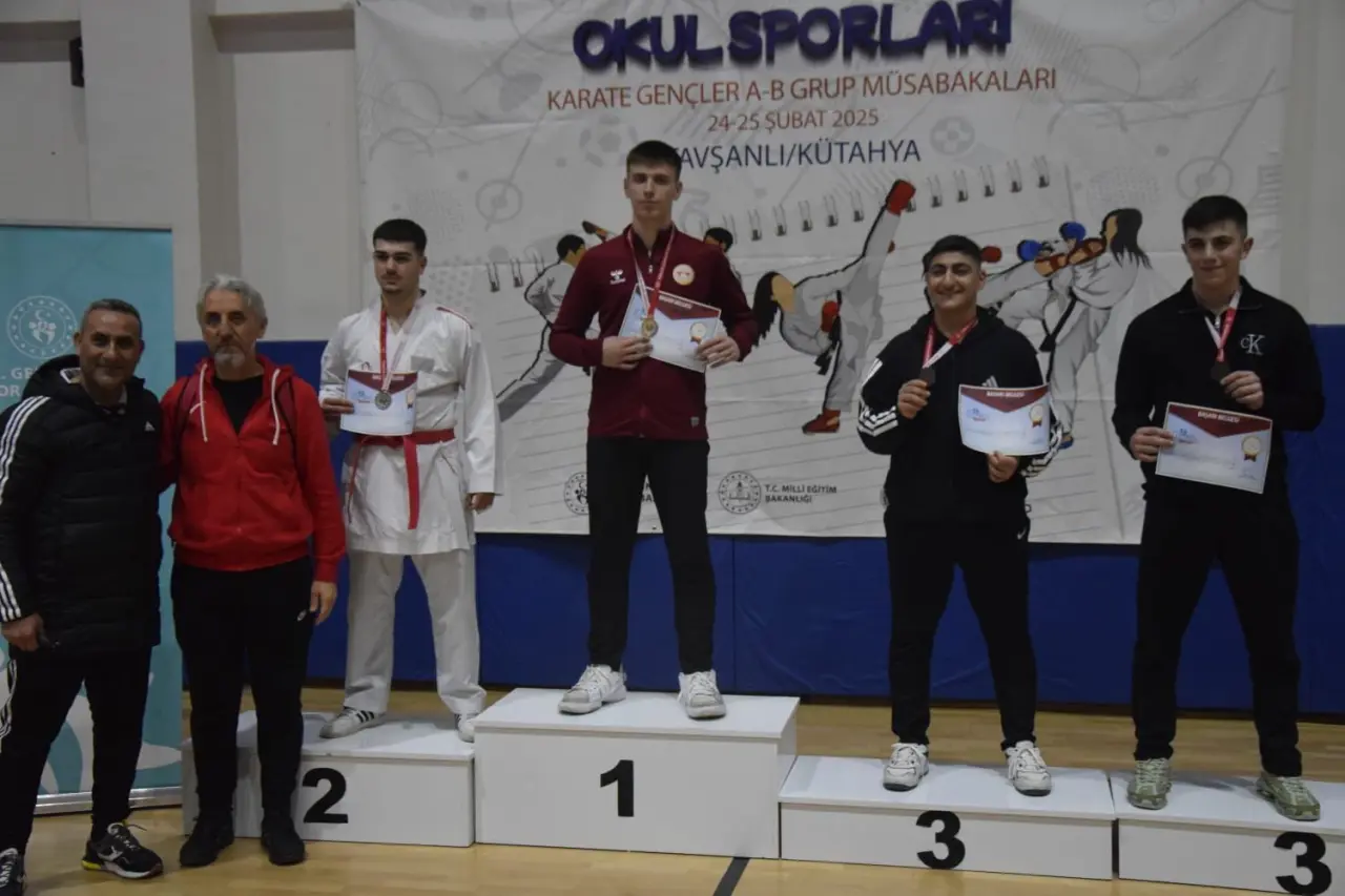 Haber: Hendekli 11 karateci   final biletini kaptı - Galeri-4