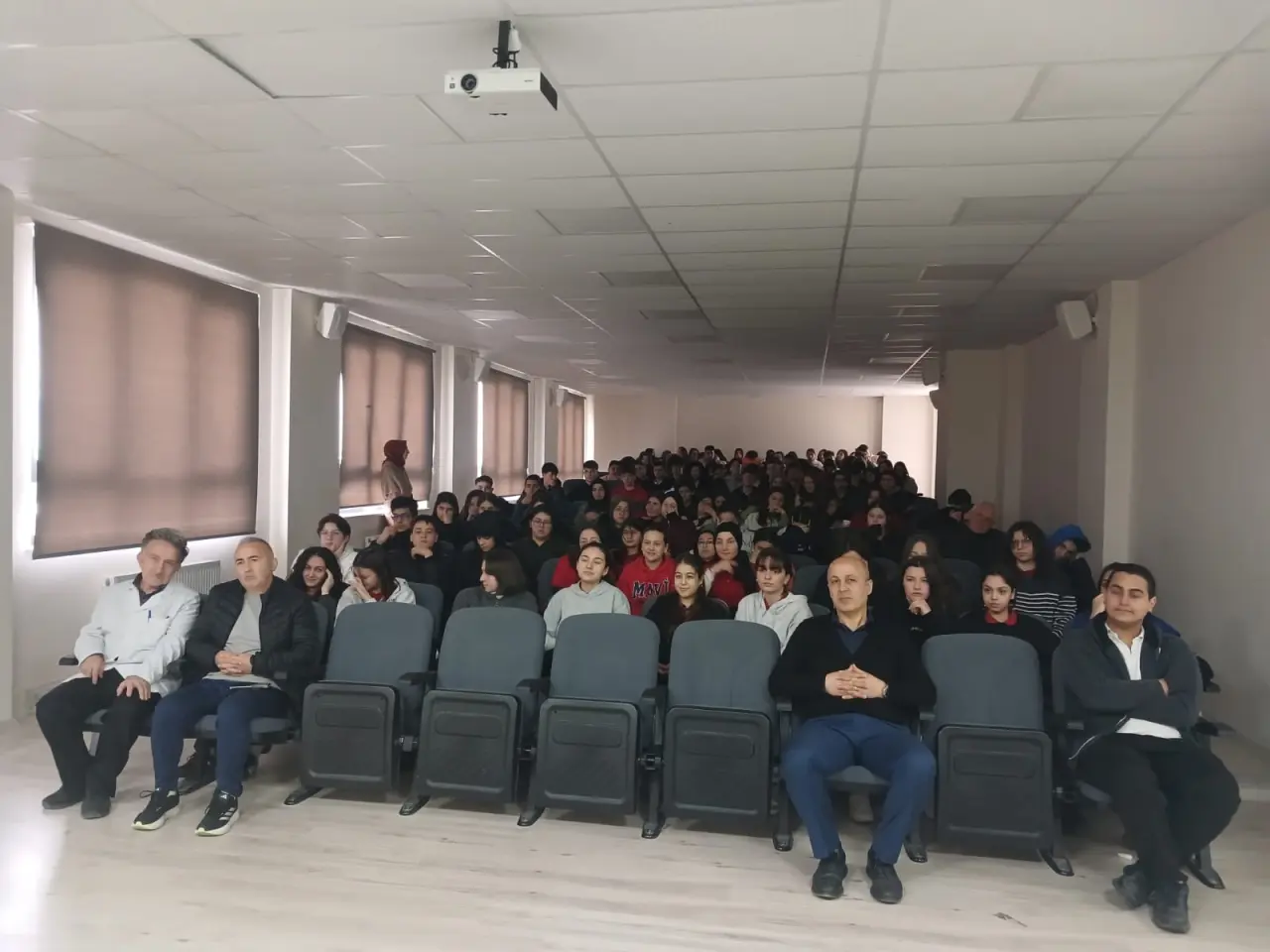 Haber: Edebiyat günleri etkinliği ilgiyle karşılandı - Galeri-10