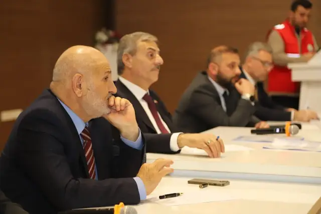 BAŞKAN ALEMDAR, HENDEKLİ MUHTARLARLA BULUŞTU