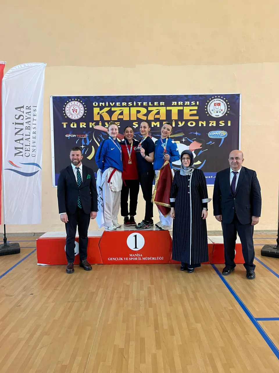 Haber: Hendekli karatecilerden 3 madalya - Galeri-1