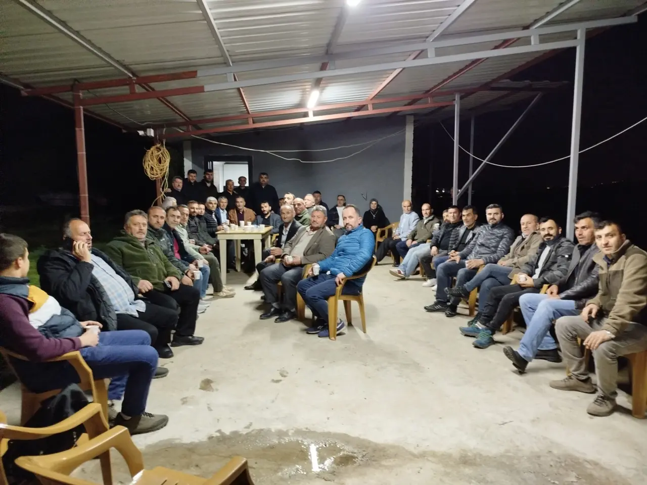Haber: Kızanlık Muhtarı Osman Şahin’den Muhtarlara İftar - Galeri-3