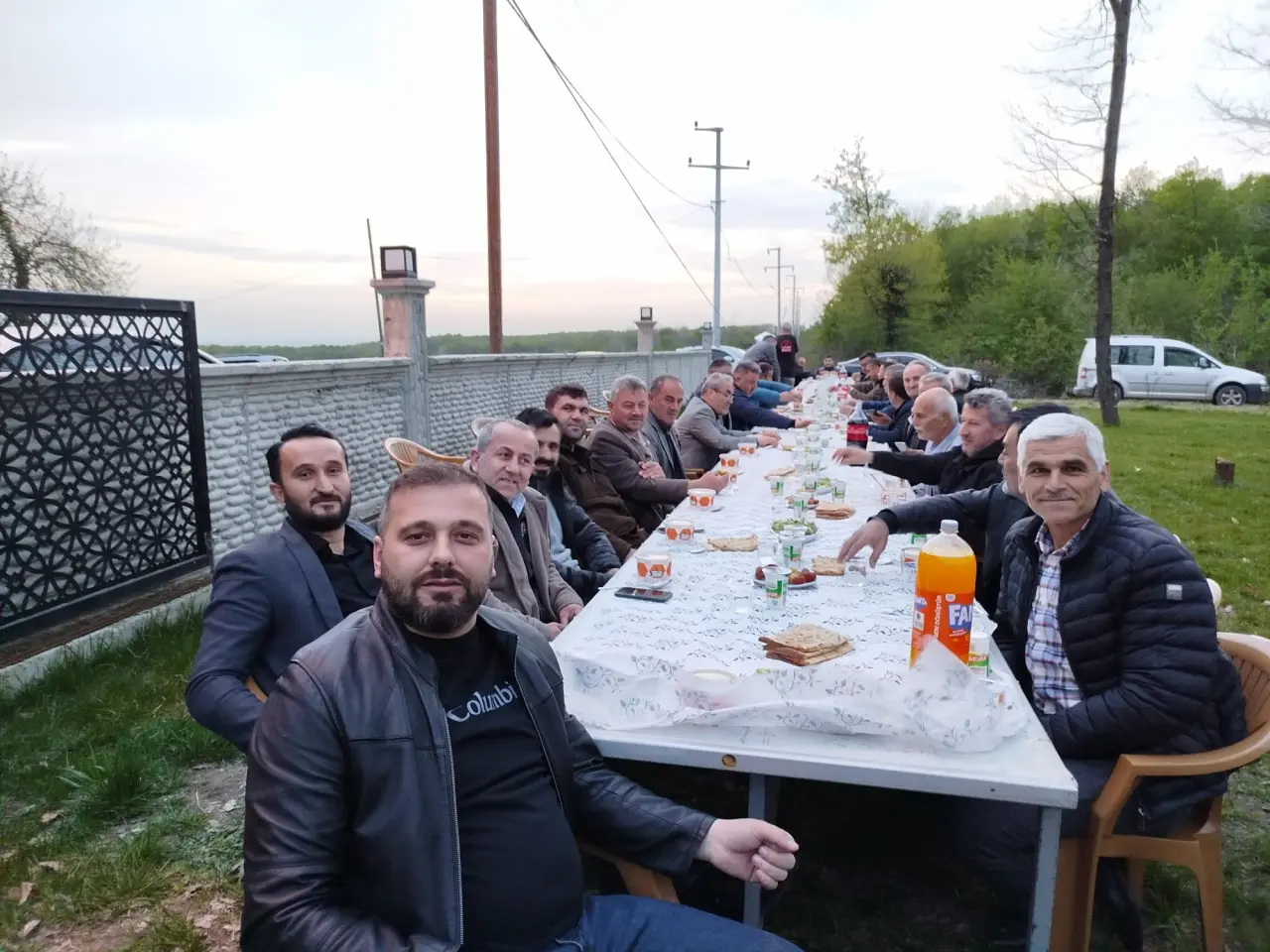 Haber: Kızanlık Muhtarı Osman Şahin’den Muhtarlara İftar - Galeri-1