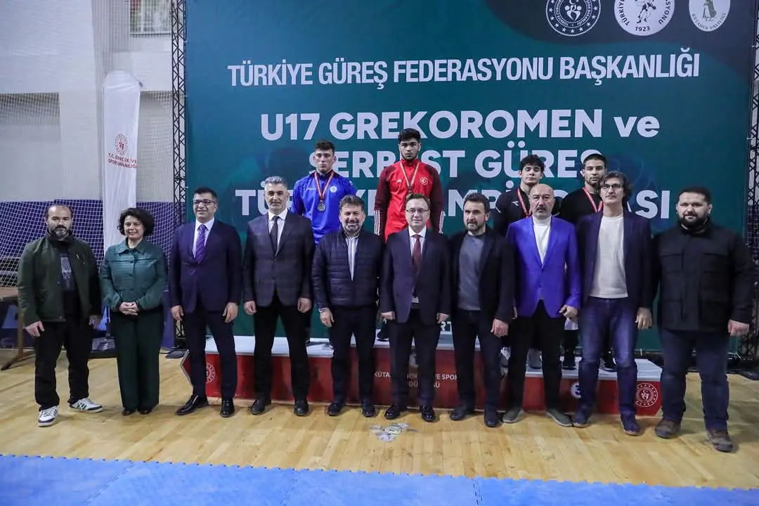 Haber: HENDEK OLİMPİK SPOR KULÜBÜ ŞAMPİYONLARLA DÖNDÜ - Öne Çıkan