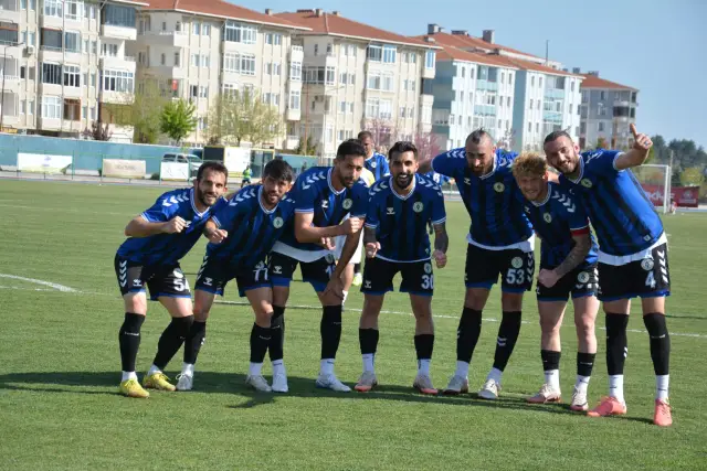 Hendekspor Feyyaz ve Ümit'le farka gitti