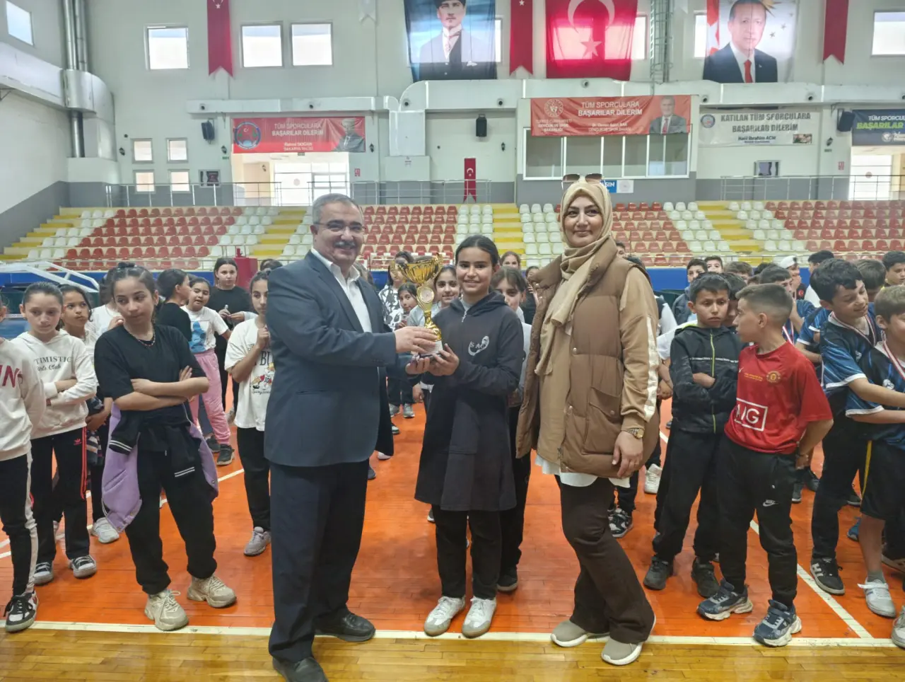 Haber: Geleneksel Çocuk Oyunları sona erdi - Galeri-1
