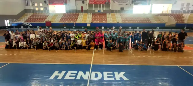 Geleneksel çocuk oyunları şenlikleri sona erdi
