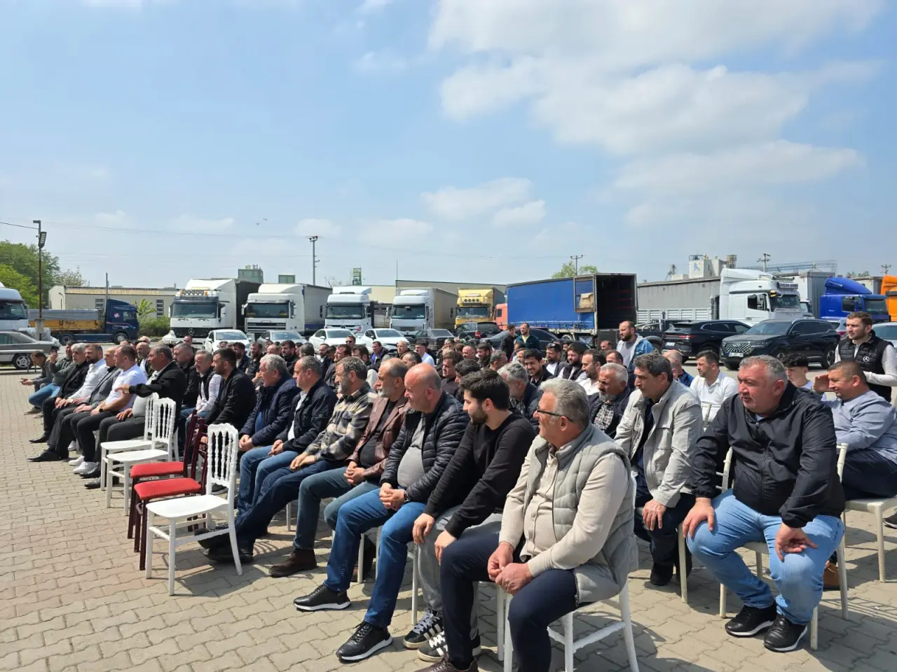 Haber: 14 Nolu Yeni Hendek Karayolu Yük Taşıma Kooperatifi Mali Genel Kurulu yapıldı - Galeri-2