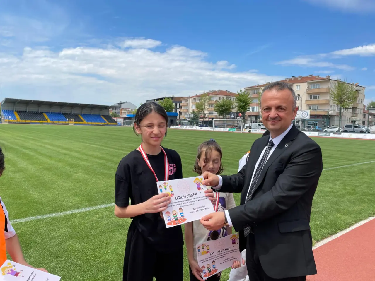 Haber: Hendek'te atletizm yarıṣları sona erdi - Galeri-3