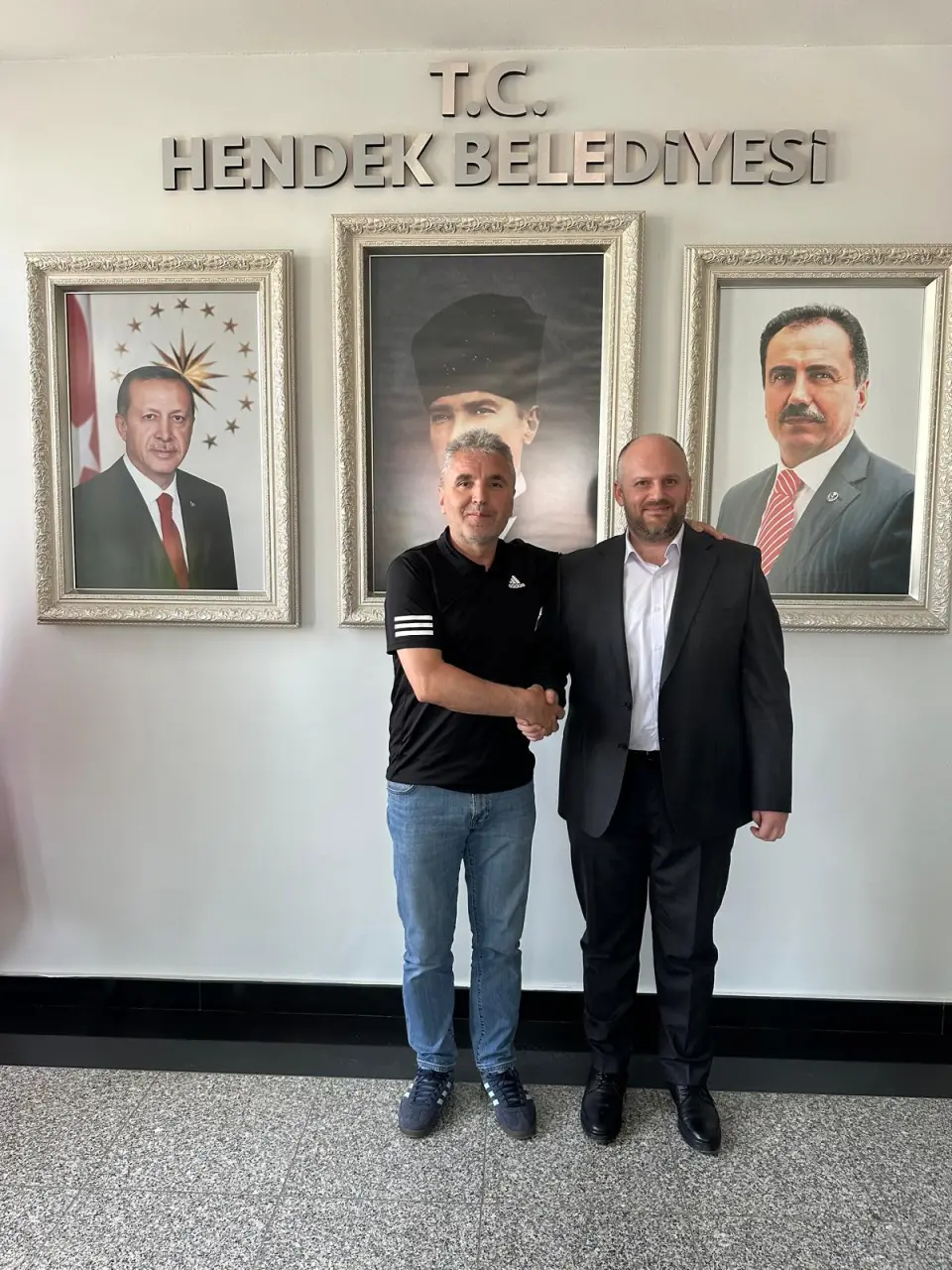 Haber: Türkiye Şampiyonu Hendek Veteranlar’dan Hendek Belediyesi’ne Ziyaret - Galeri-2