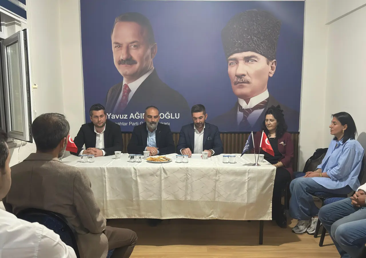 Haber: Anahtar Parti Hendek Teşkilatı’ndan Güçlü Mesaj - Galeri-13