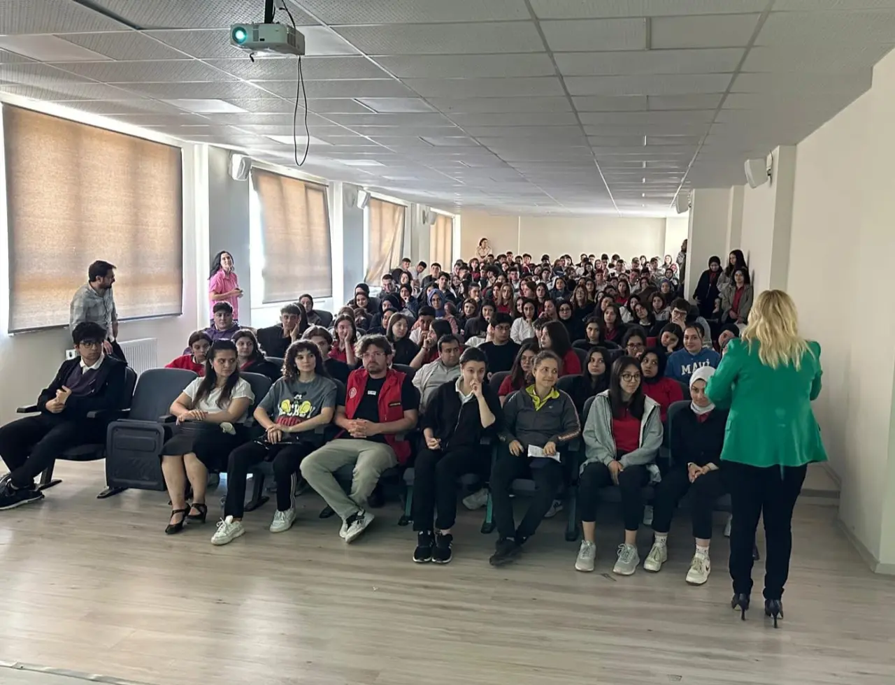 Haber: GENÇLERE DİJİTALİZMDEN SPORA SEMİNERİ - Öne Çıkan