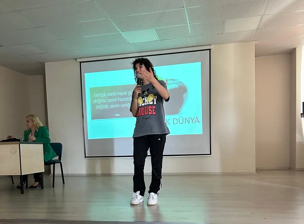 Haber: GENÇLERE DİJİTALİZMDEN SPORA SEMİNERİ - Galeri-1