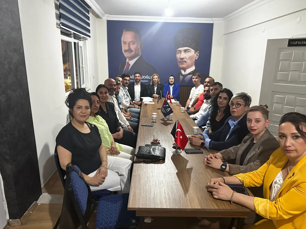 Haber: Anahtar Partisi Hendek Kadın Kolları Başkanı Ersoy oldu - Galeri-2