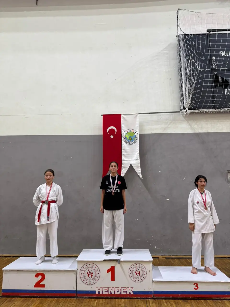 Haber: KARATEDE HENDEK FIRTINASI - Öne Çıkan