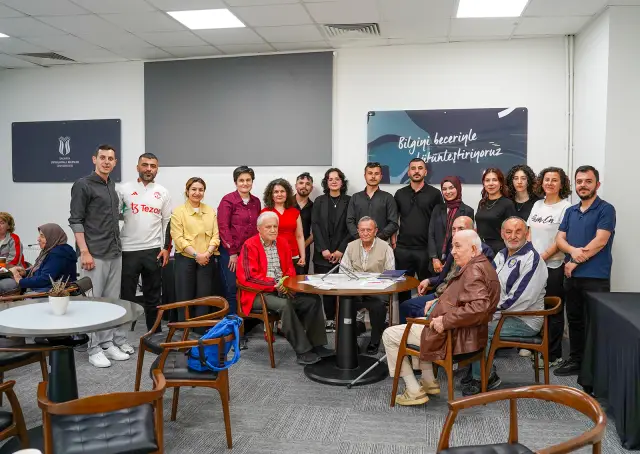 Huzurevi sakinleri için neşe dolu anlar