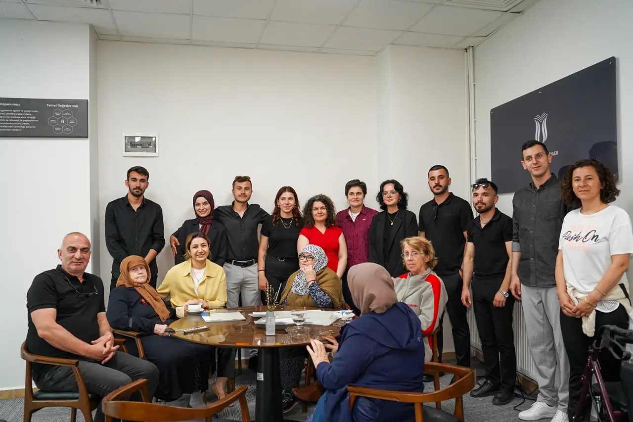 Haber: Huzurevi sakinleri için neşe dolu anlar - Galeri-1