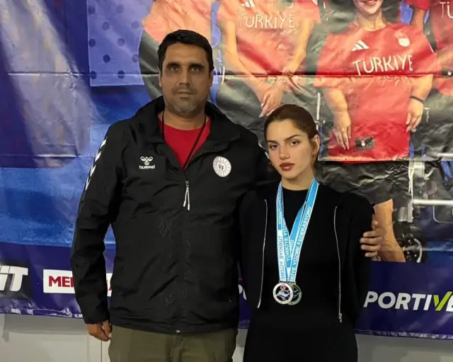 Hendekli Yüzücü Olimpiyatlara seçildi