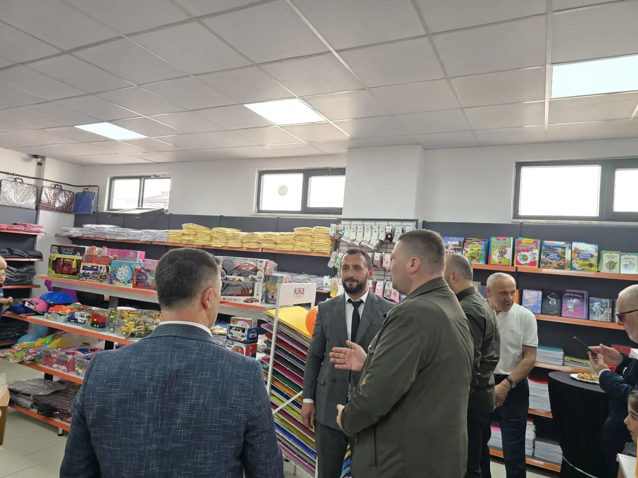 Haber: 54 Okulcum Kırtasiye ve Okul Kıyafetleri Hizmete Açıldı - Galeri-7