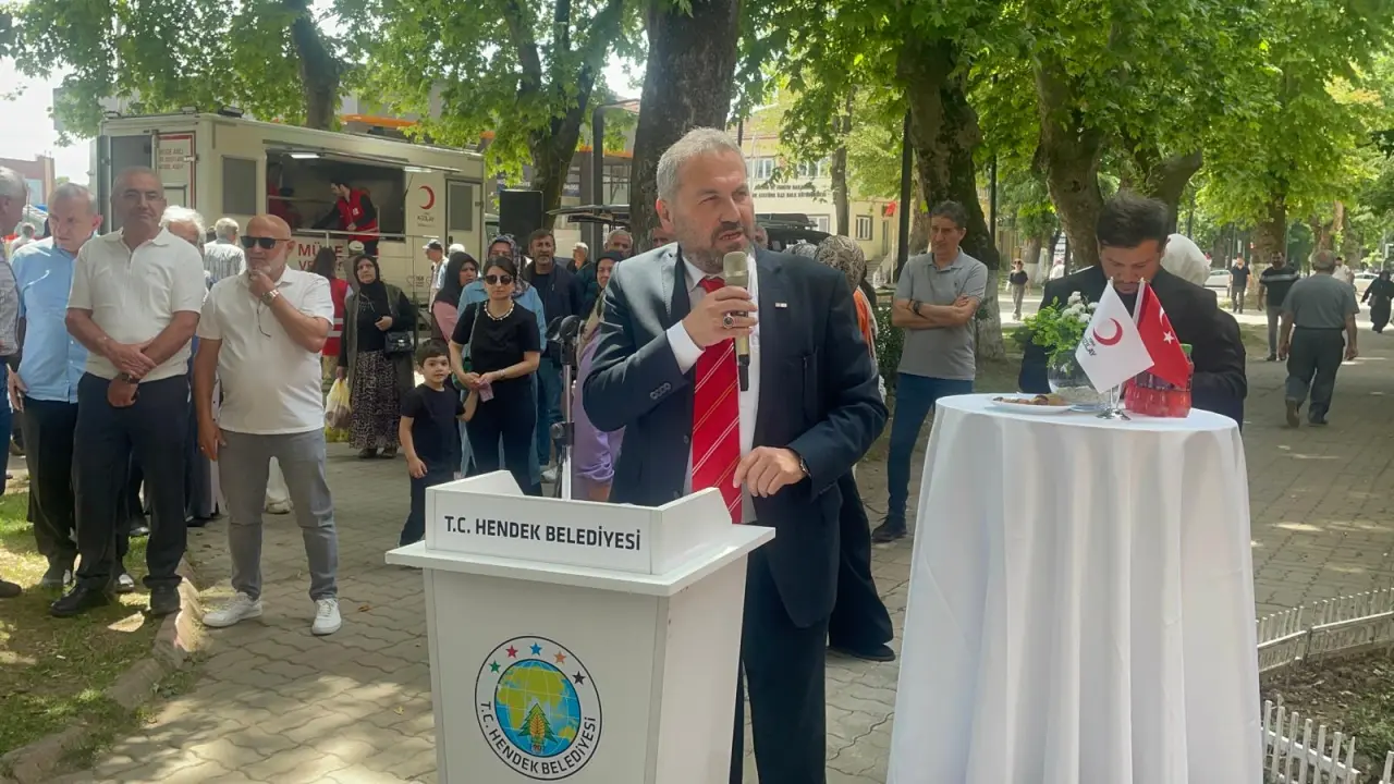 Haber: HENDEK KIZILAY ŞUBESİ YENİ HİZMET BİNASI TÖRENLE AÇILDI - Galeri-2